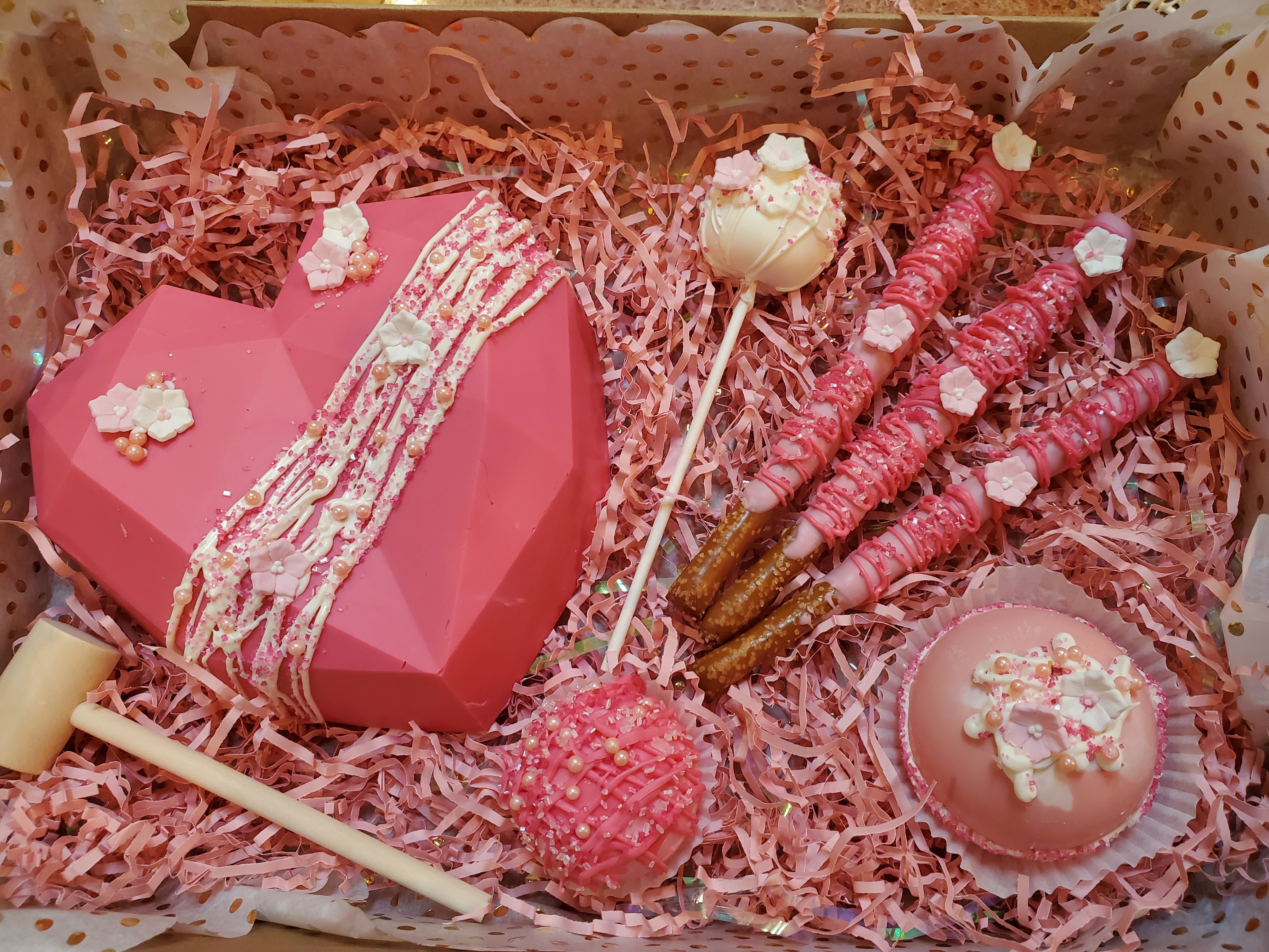 Breakable Heart Treat Box | DCS Event Planning and Dessert